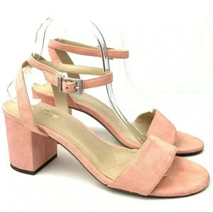 Charles Charles David heels size 8 pink faux suede
